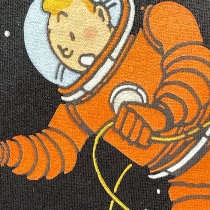 Camiseta negra, casco de astronauta - Impresión directa DTG